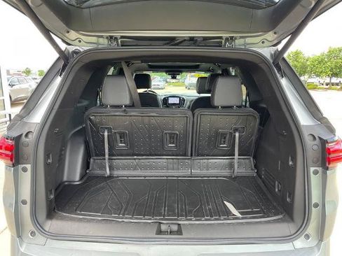 Used 2023 Chevrolet Traverse Premier w/ LPO, Floor Liner Package AWD/4WD image 16