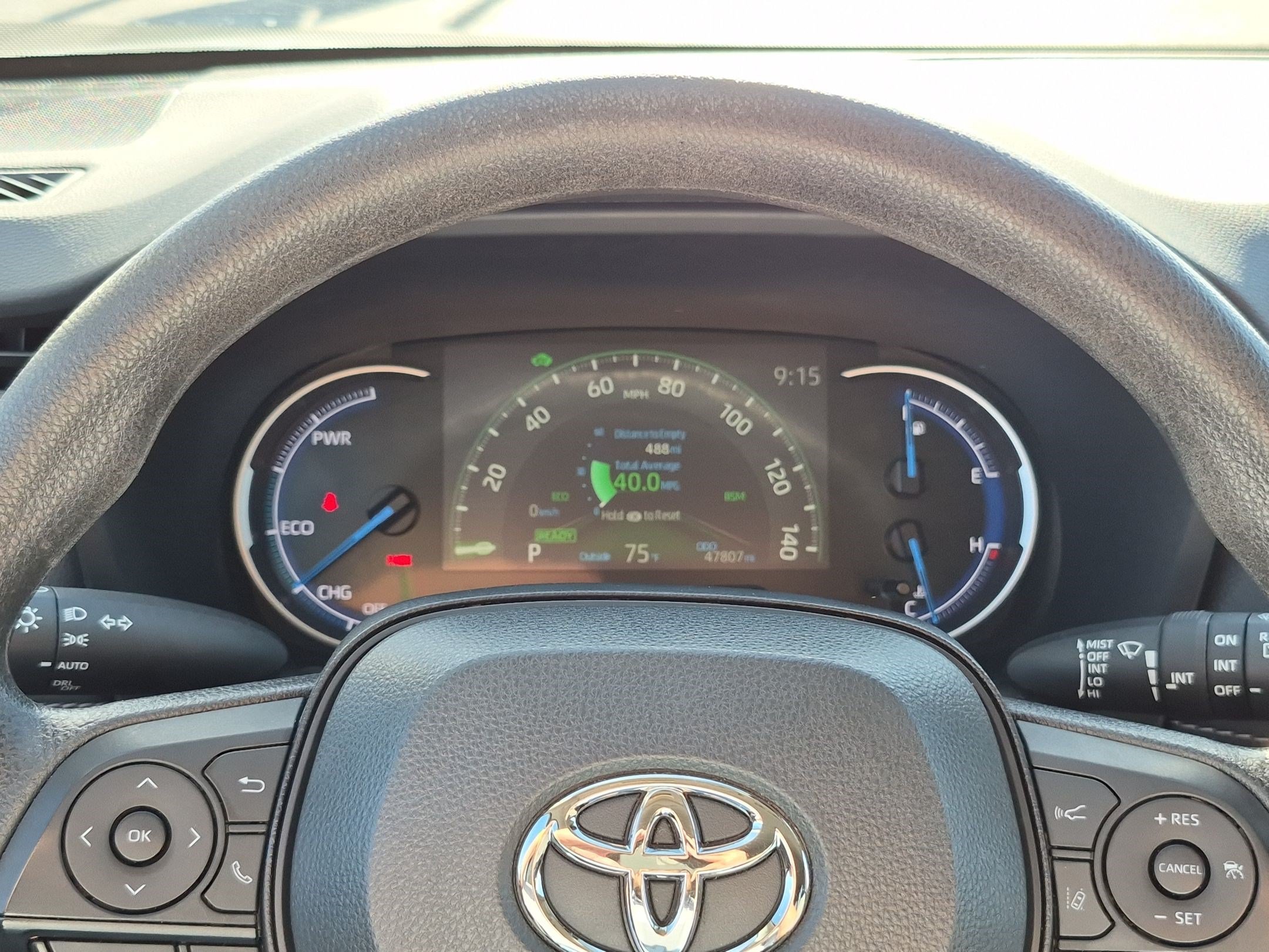 Used 2025 Toyota RAV4 XLE AWD/4WD image 20