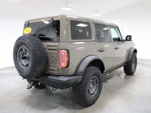 Used 2025 Ford Bronco Badlands AWD/4WD image 9