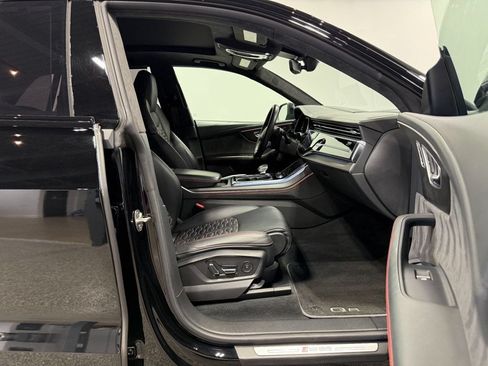 Used 2021 Audi RS Q8 w/ Carbon Optic Package AWD/4WD image 38