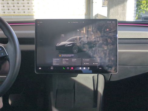 Used 2024 Tesla Model 3 Standard Range image 18