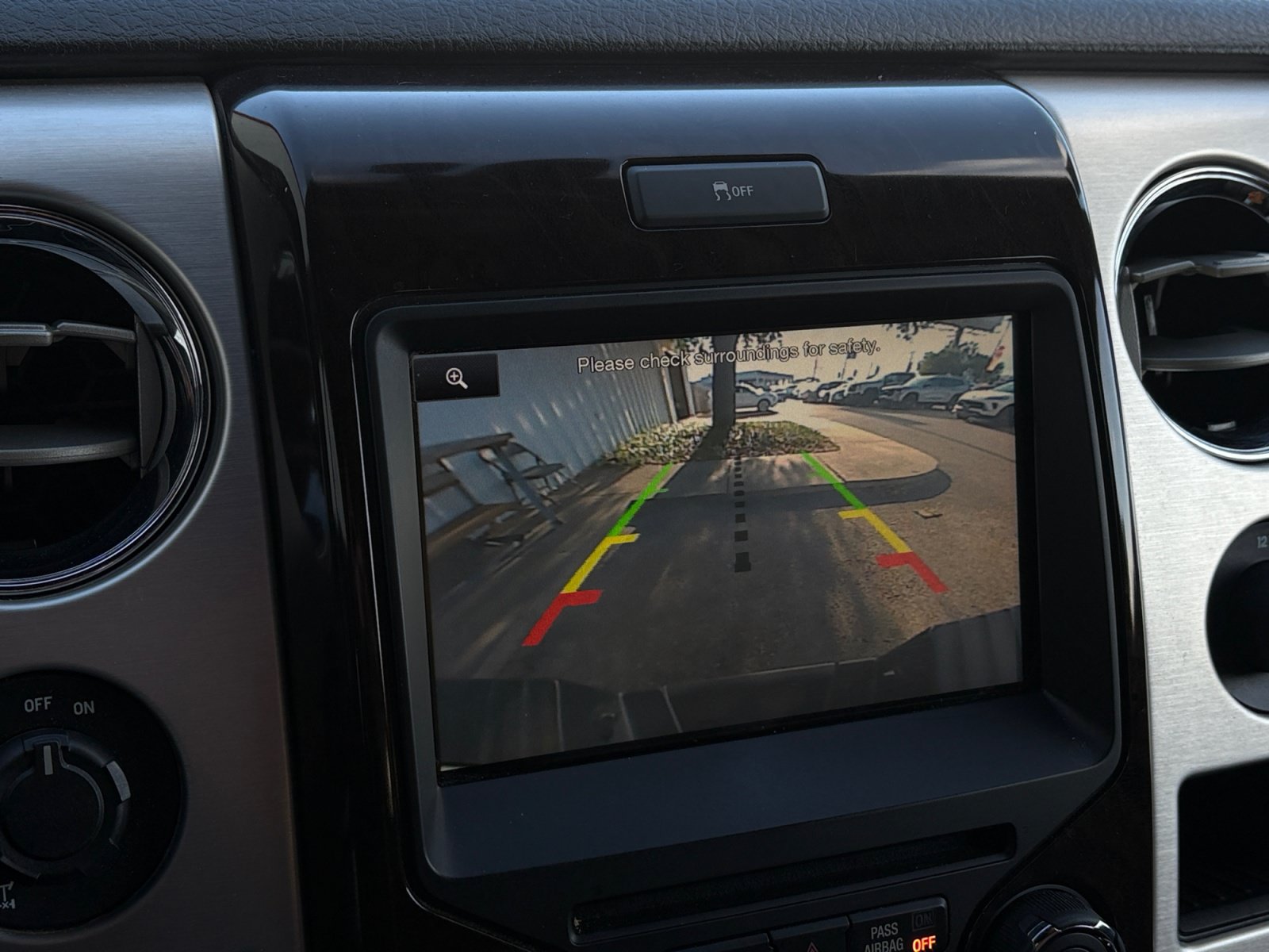 Used 2014 Ford F150 Platinum RWD image 15