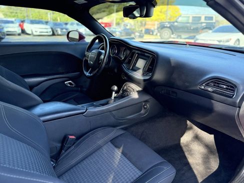 Used 2015 Dodge Challenger R/T w/ Quick Order Package 22B R/T image 42