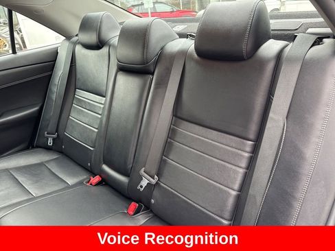 Used 2015 Toyota Camry XLE w/ Advanced Technology Package image 16