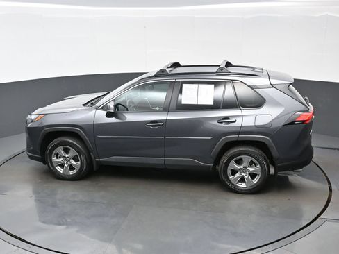 Used 2024 Toyota RAV4 XLE AWD/4WD image 38