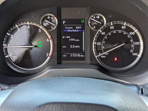 Used 2023 Lexus GX 460 Premium w/ Premium Plus Package image 11