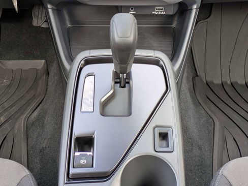 Certified 2025 Subaru Crosstrek 2.0i image 19