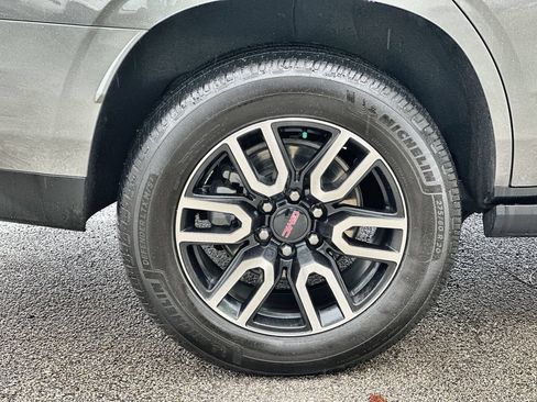 Certified 2023 GMC Yukon AT4 w/ AT4 Premium Package AWD/4WD image 32