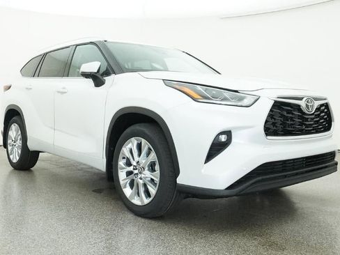 New 2026 Toyota Highlander Limited AWD/4WD image 29