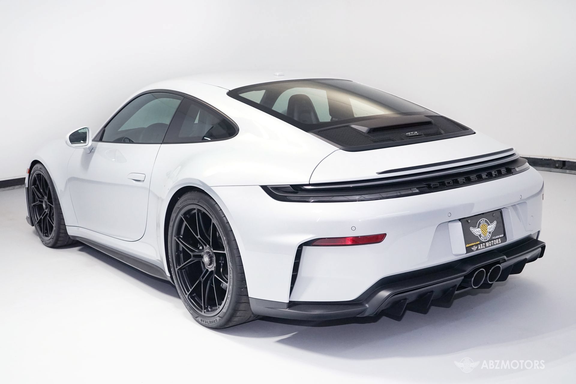 Used 2026 Porsche 911 GT3 RWD image 7