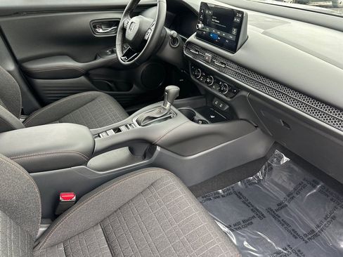 Used 2026 Honda HR-V Sport image 17