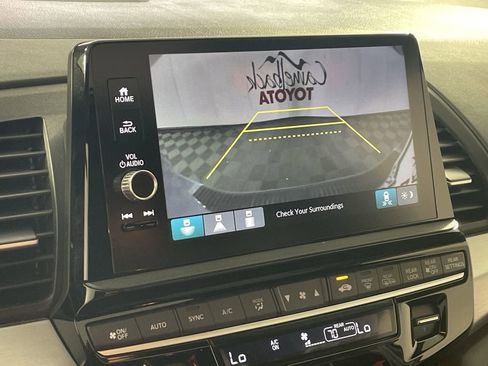 Used 2025 Honda Odyssey Sport-L image 18