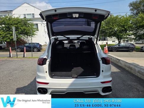 Used 2017 Porsche Cayenne GTS AWD/4WD image 17