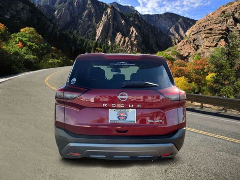 Used 2023 Nissan Rogue SL w/ SL Premium Package image 4
