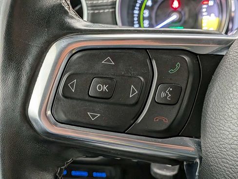 Used 2022 Jeep Wrangler Unlimited Sahara w/ Cold Weather Group image 23