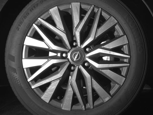 Used 2025 Nissan Altima 2.5 SV image 13