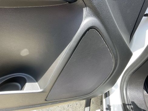 Used 2019 Chevrolet Colorado Z71 AWD/4WD image 22