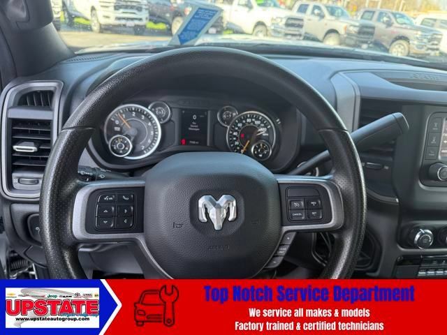 Used 2022 RAM 3500 Tradesman w/ Chrome Appearance Group AWD/4WD image 11