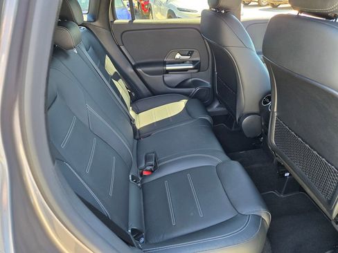 Used 2023 Mercedes-Benz GLA 250 4MATIC image 15