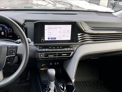 Certified 2025 Toyota Camry LE image 6