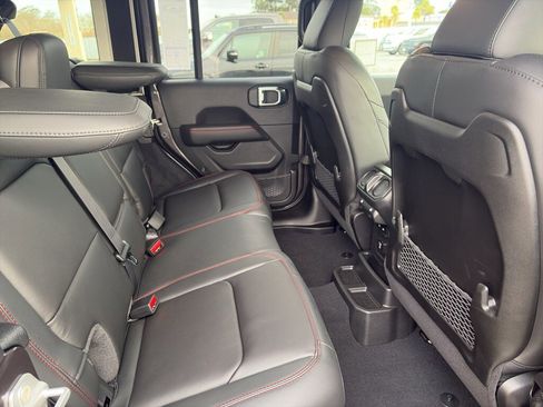 New 2026 Jeep Wrangler Unlimited Rubicon image 27