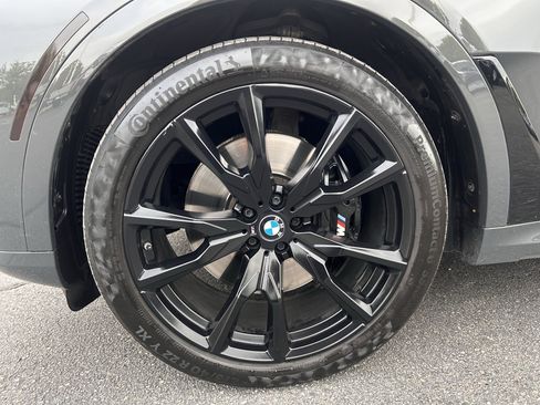 Used 2023 BMW X7 M60i w/ Executive Package image 12