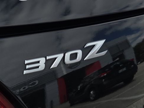 Used 2019 Nissan 370Z NISMO image 14