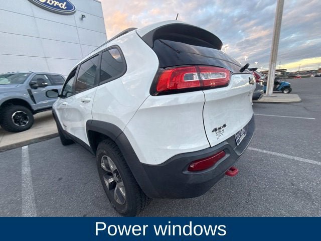 Used 2015 Jeep Cherokee Trailhawk AWD/4WD image 10