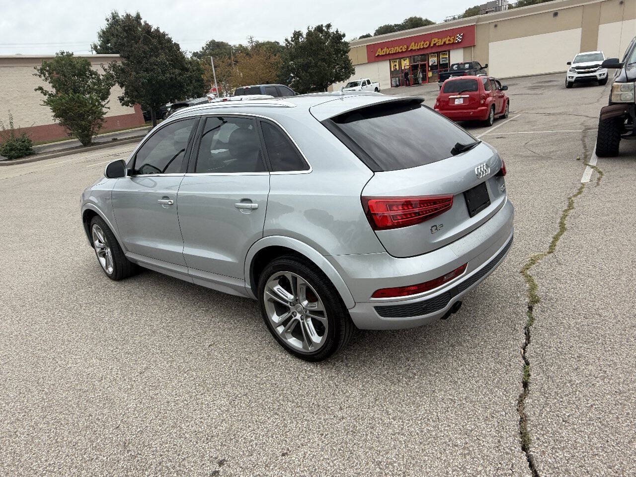 Used 2017 Audi Q3 2.0T Prestige w/ Prestige Package AWD/4WD image 2