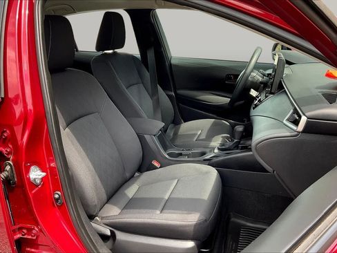 Used 2023 Toyota Corolla LE FWD image 9