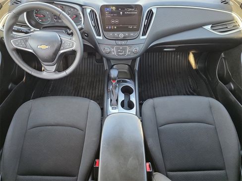 Used 2022 Chevrolet Malibu RS image 18