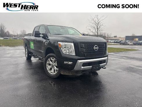 Certified 2024 Nissan Titan SV w/ SV Convenience Package image 1
