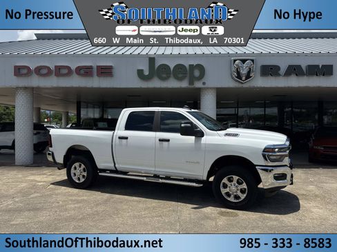 Used 2026 RAM 2500 Big Horn AWD/4WD image 1