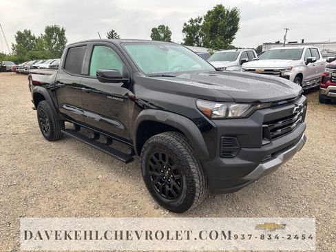 Used 2024 Chevrolet Colorado Trail Boss w/ Technology Package image 8