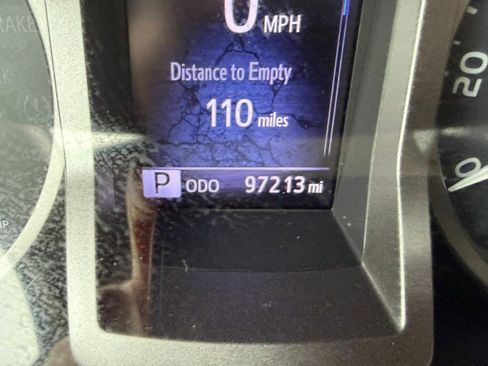 Used 2017 Toyota Tacoma SR5 w/ Tow Package image 15