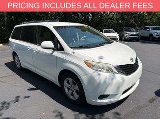 Used 2011 Toyota Sienna LE FWD video 1