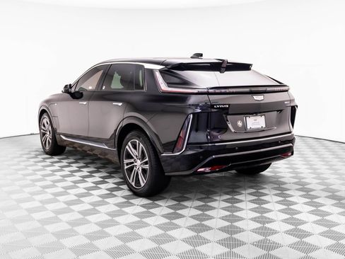 Certified 2024 Cadillac Lyriq Luxury RWD image 3