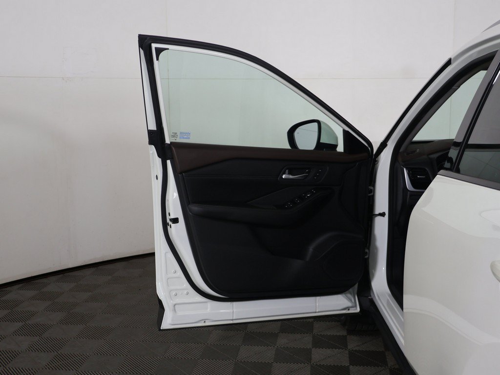 Used 2023 Nissan Rogue SL FWD image 19