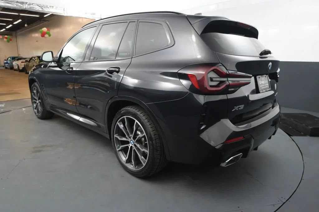 Used 2022 BMW X3 xDrive30i w/ M Sport Package AWD/4WD image 3