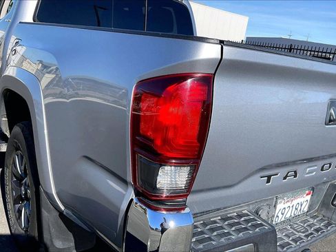 Certified 2020 Toyota Tacoma SR5 image 30