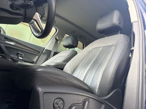 Used 2021 Audi Q5 2.0T Premium Plus w/ Premium Plus Package AWD/4WD image 5