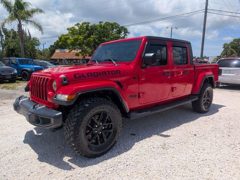 Used 2021 Jeep Gladiator Sport AWD/4WD image 3