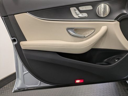 Used 2023 Mercedes-Benz E 350 4MATIC Sedan image 8