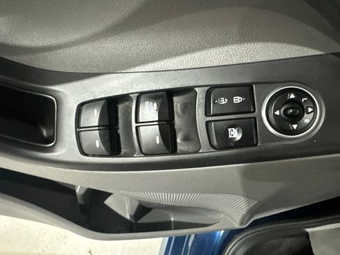 Used 2016 Hyundai Elantra SE FWD image 15