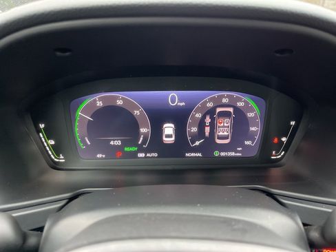 Used 2025 Honda Accord EX-L image 9