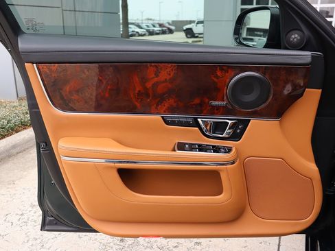 Used 2016 Jaguar XJ L Supercharged image 51