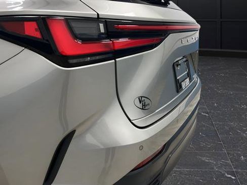 Used 2024 Lexus NX 350h AWD image 32