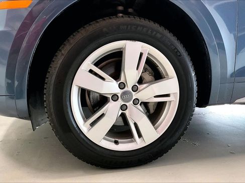 Used 2018 Audi Q5 2.0T Premium Plus w/ Premium Plus Package AWD/4WD image 7