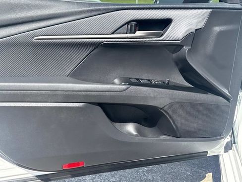 Used 2025 Toyota Camry SE image 25