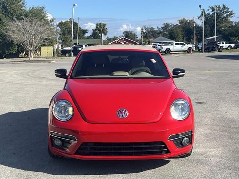 Used 2013 Volkswagen Beetle 2.0T image 8